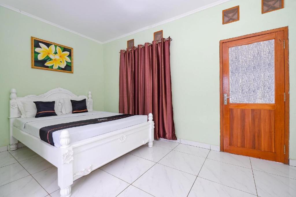 Guest House Gethsemane Salatiga Exterior foto