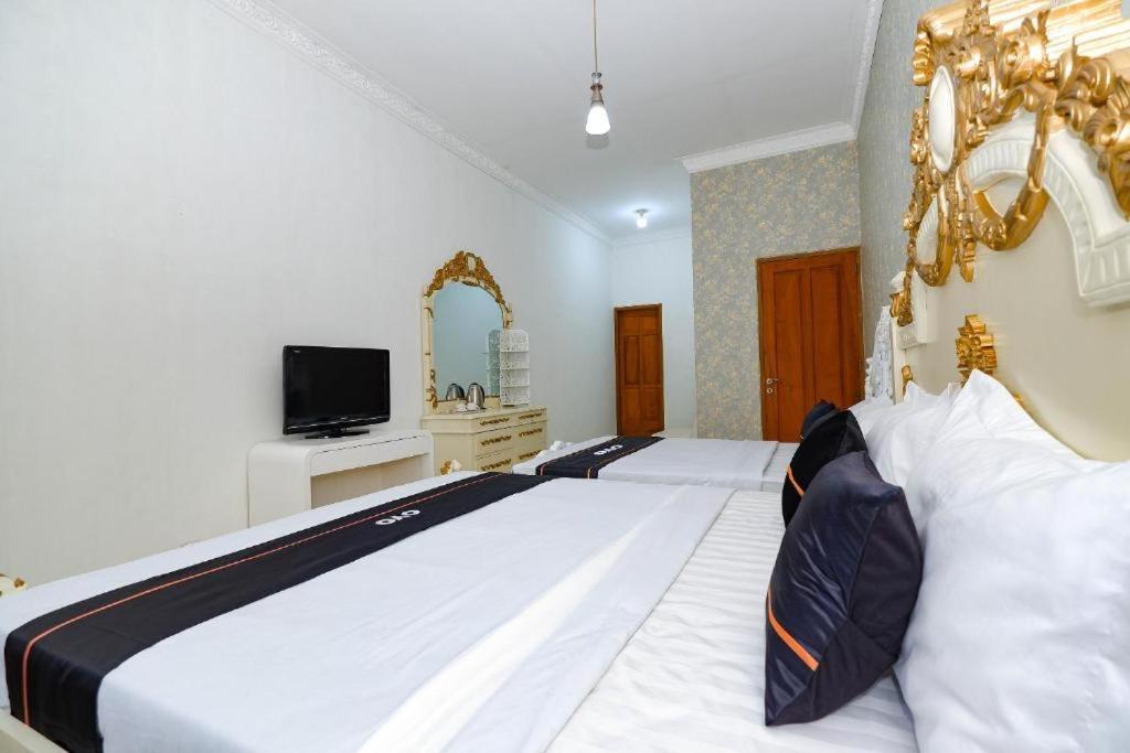 Guest House Gethsemane Salatiga Exterior foto